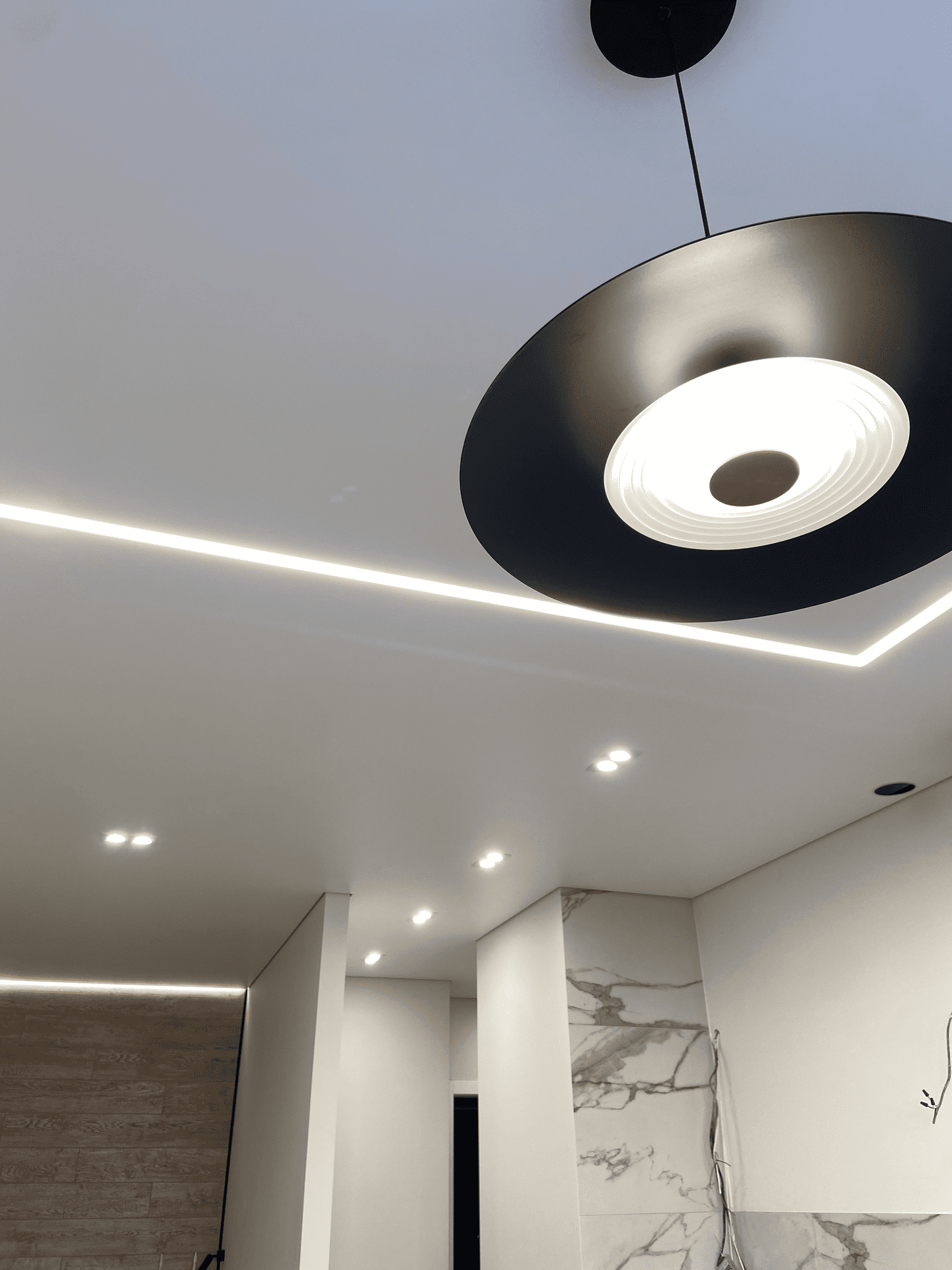 Двухуровневый потолок с подсветкой, Ростов